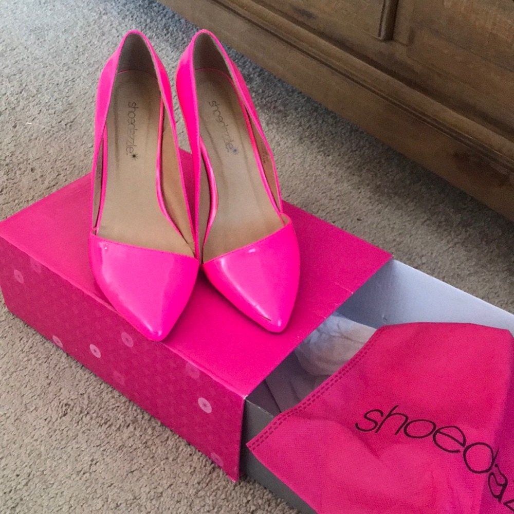 Shoedazzle 4” heels